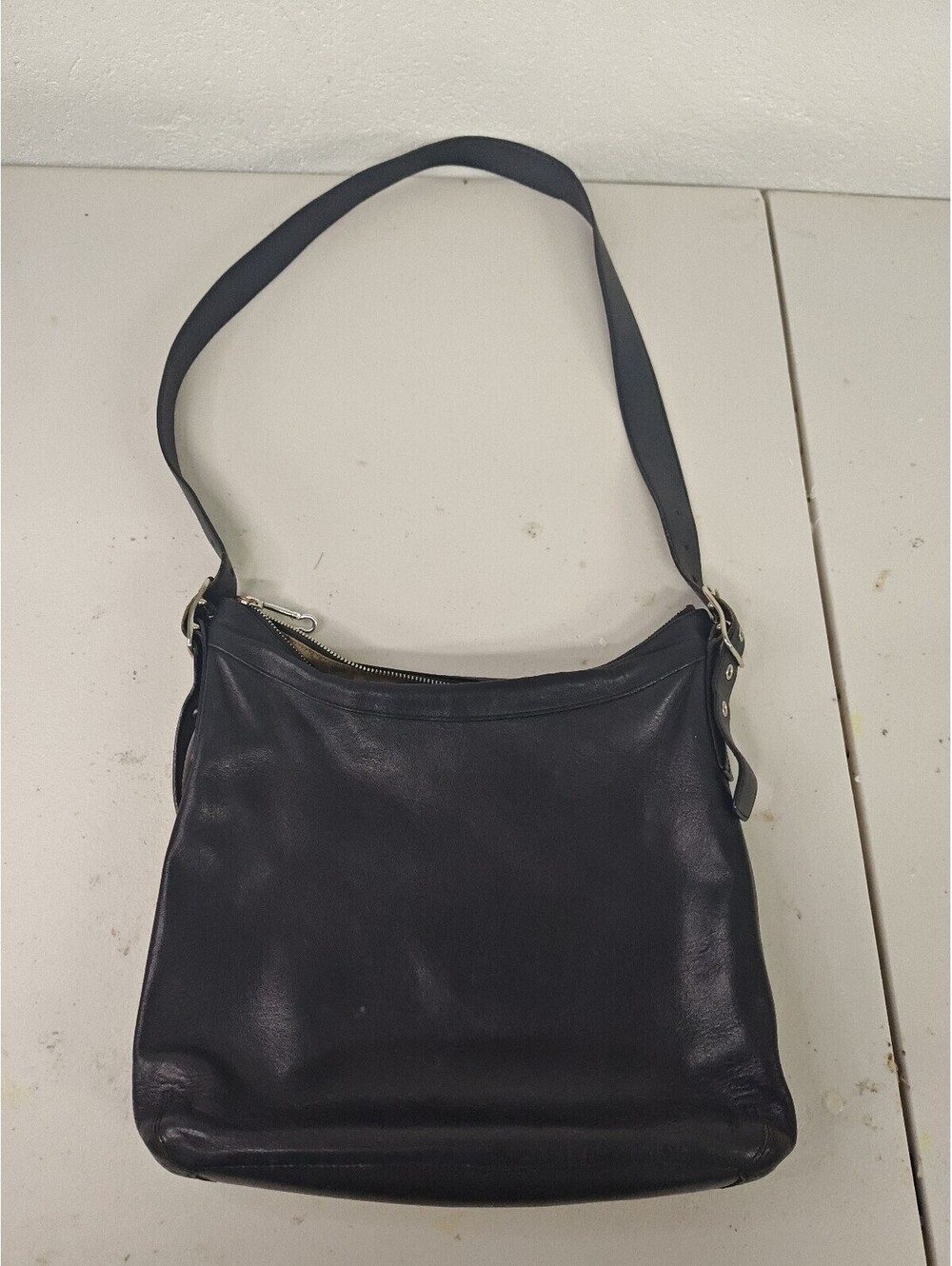 Vintage Coach 9188 Black Leather Legacy Gallery Slim Duffle Shoulder Bag Purse